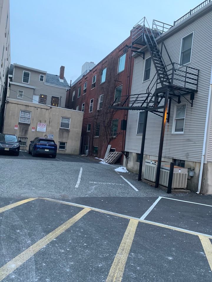 17A Joyce Kilmer Ave N - Photo 3 of 28