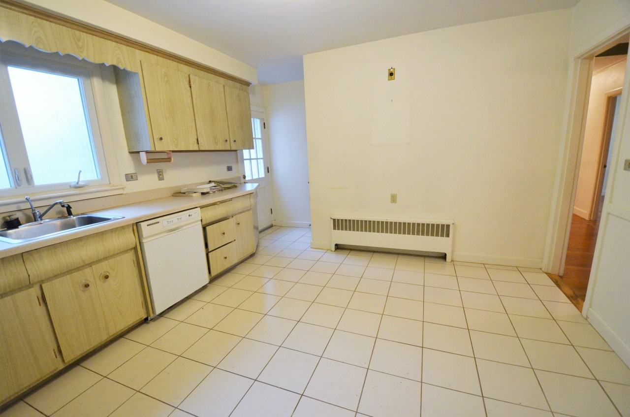 34 Spring Valley Rd - Photo 3 of 40