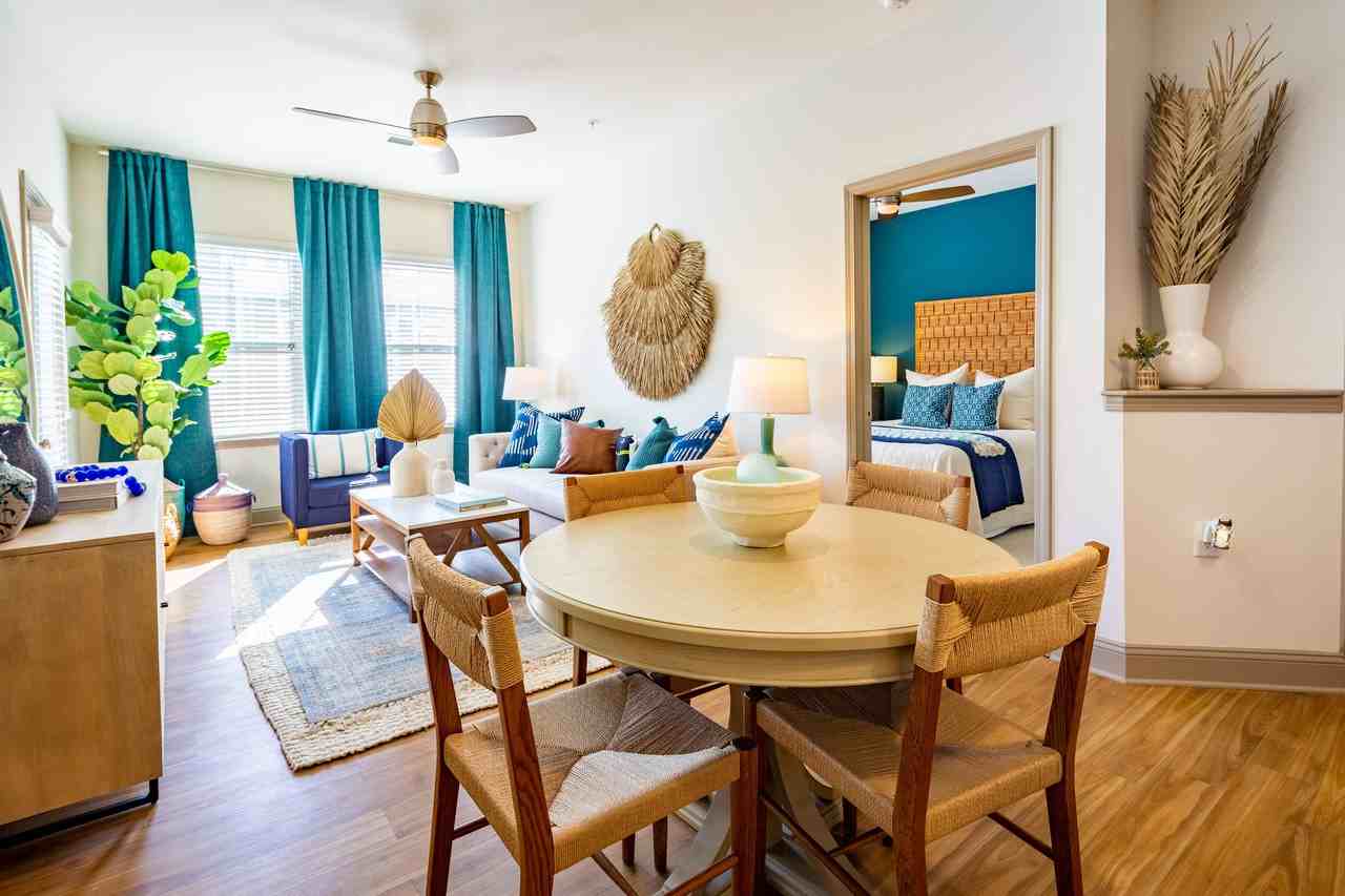 Hawthorne at the Station - Photo 2 of 50