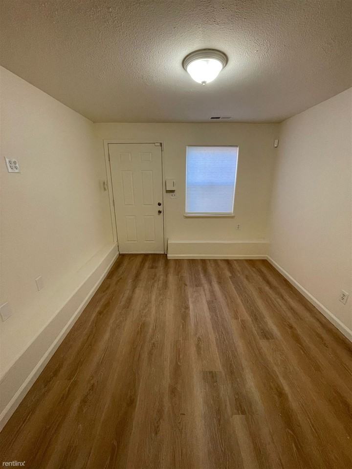 542 Lewis St - Photo 3 of 10