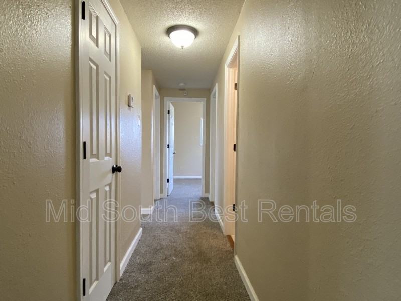 3352 Charlotte Rd - Photo 7 of 8