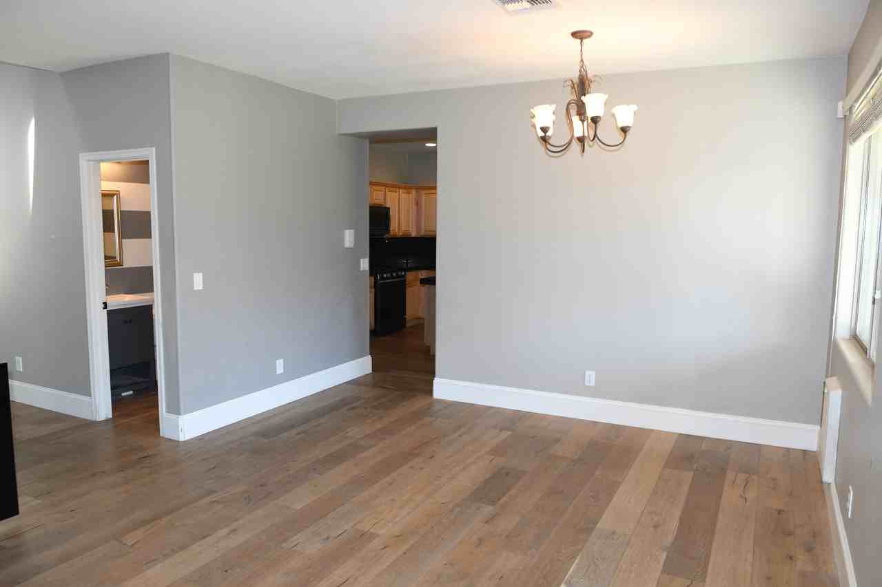38021 N Pagoda Ln - Photo 3 of 18