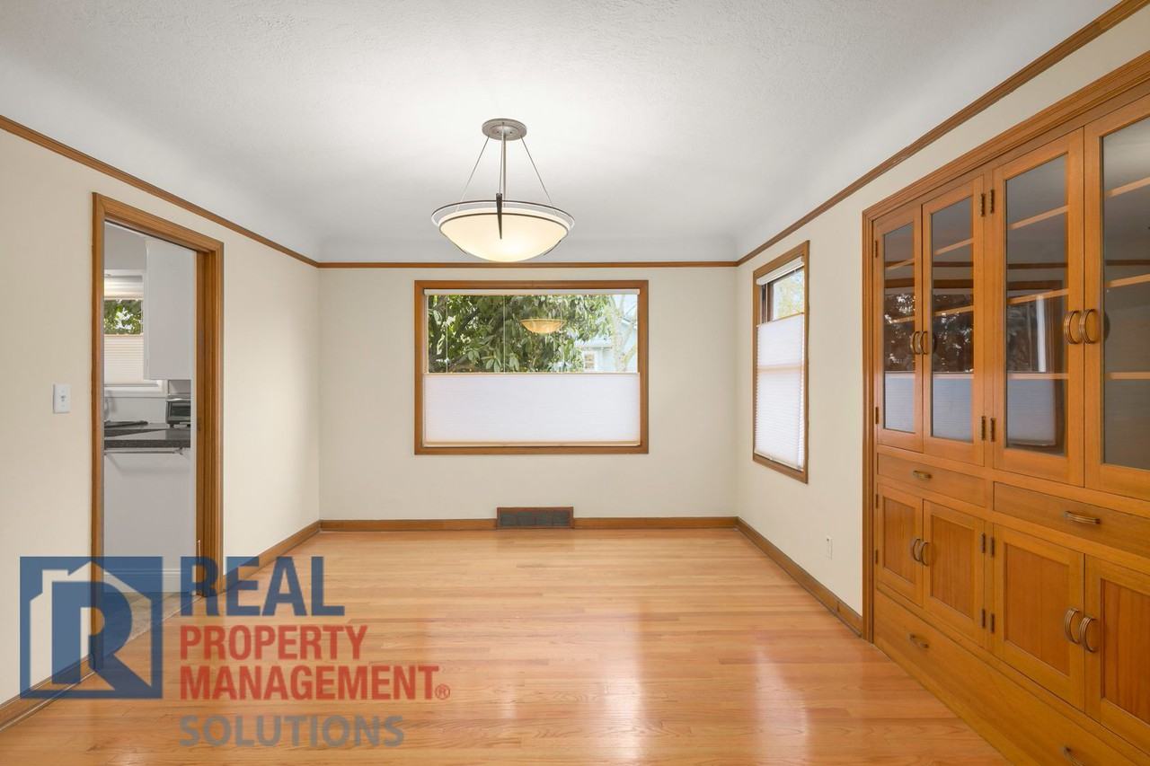 3837 Ne 17th Ave - Photo 3 of 36