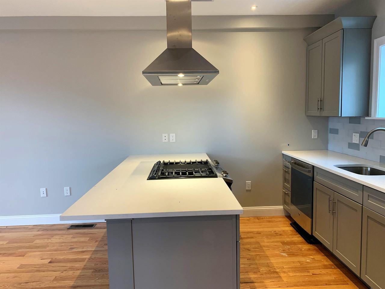 11 Goodhue St #2 - Photo 5 of 22
