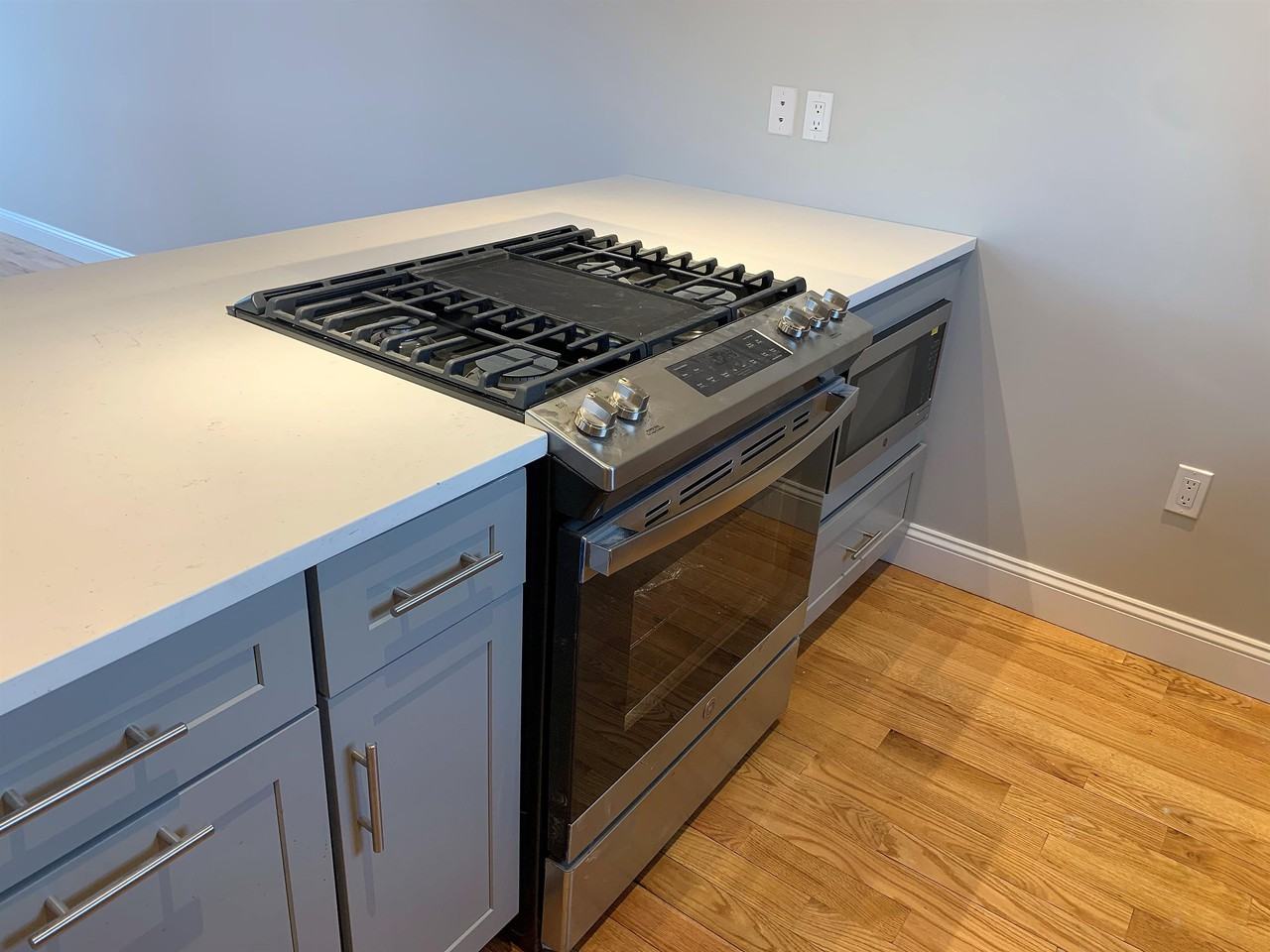 11 Goodhue St #2 - Photo 7 of 22