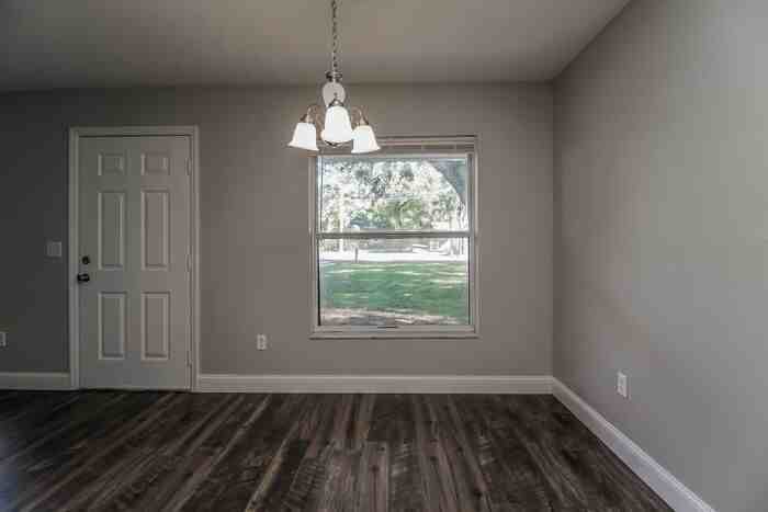 1423 N Tremain St - Photo 2 of 19