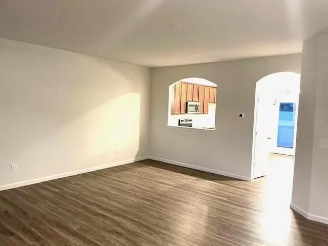 1103 Johns Walk Way - Photo 6 of 33