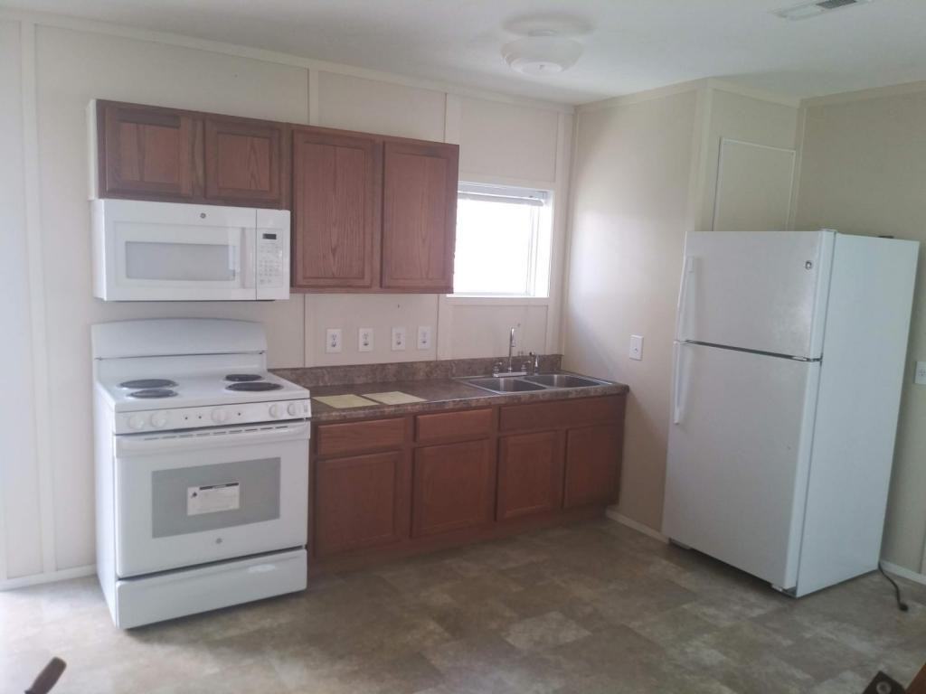 270 Fancy Dr - Photo 2 of 11