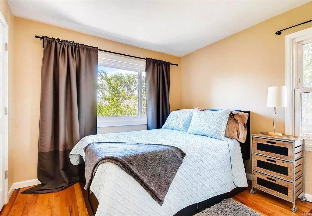 4870 Irving St - Photo 3 of 19