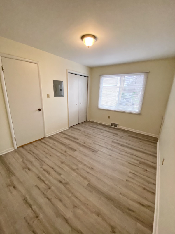 209 Kenridge Road - Photo 2 of 12