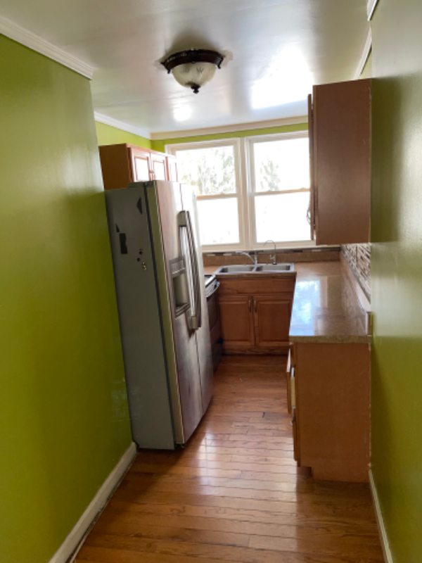 16 Montgomery St #1 - Photo 2 of 9