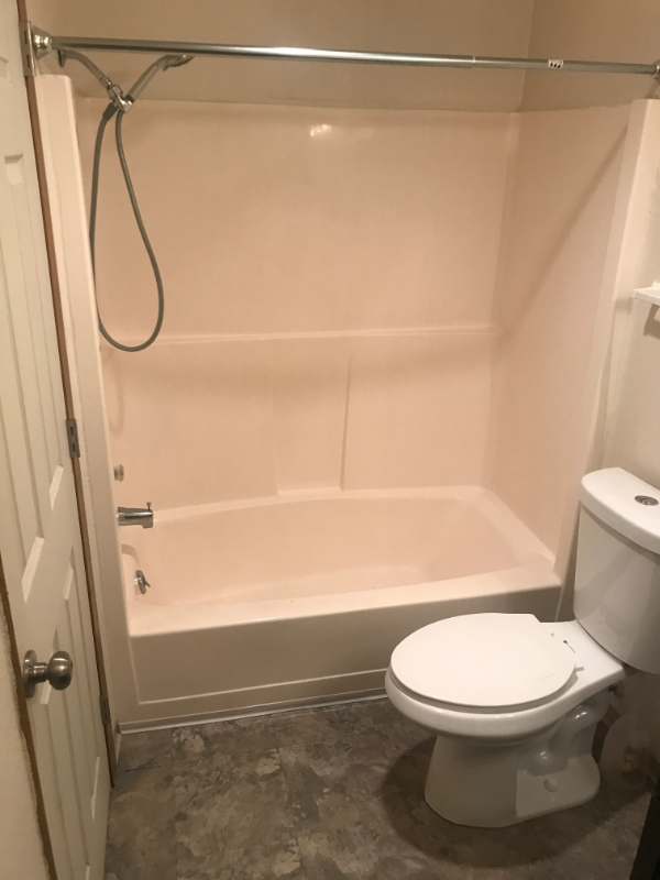 506 4th Ave Se #C - Photo 7 of 9