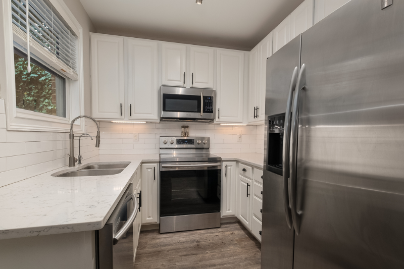 723 S Boylan Ave #101 - Photo 2 of 12