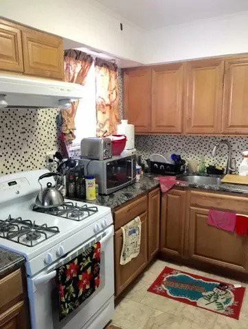 80 80 20 30th Avenue - Photo 3 of 6