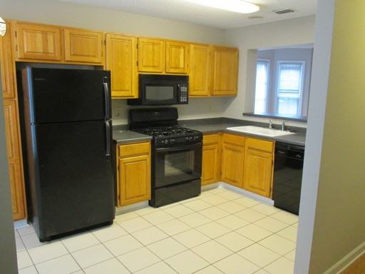 2001 Defoor Landing NW - Photo 3 of 12