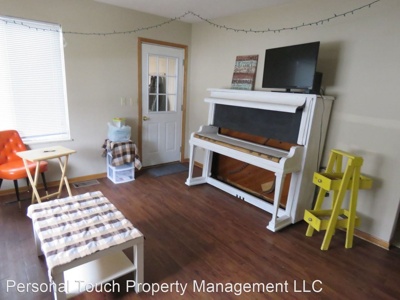 1121 27th St N - Photo 3 of 19