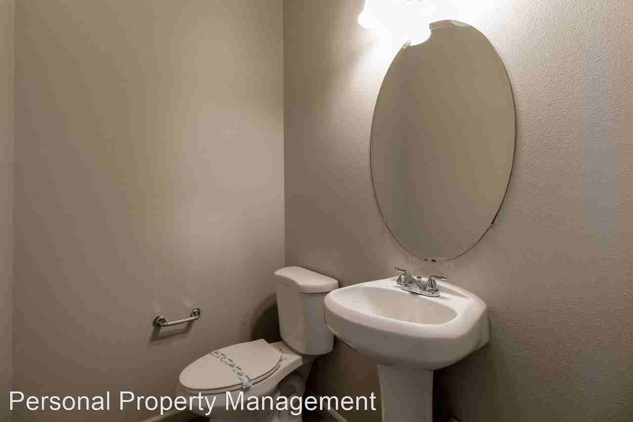 12023 Ne 40th Cir - Photo 2 of 13