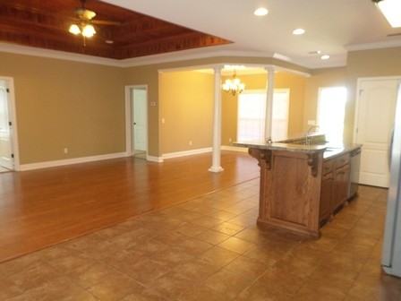 950 Holland Rd - Photo 3 of 10