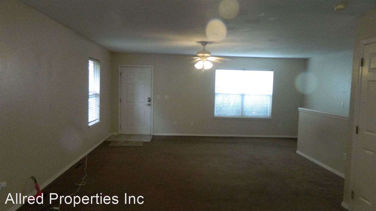 2459 N Brophy Cir - Photo 2 of 11