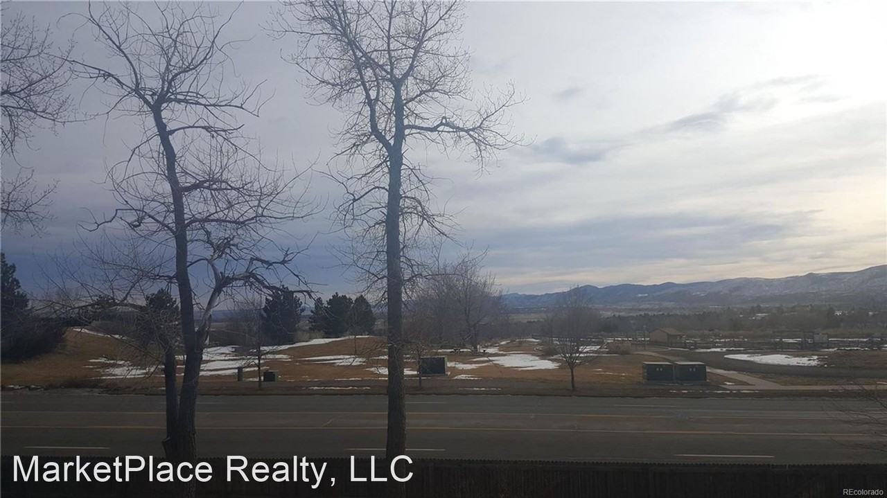 12992 W Jewell Cir - Photo 2 of 6