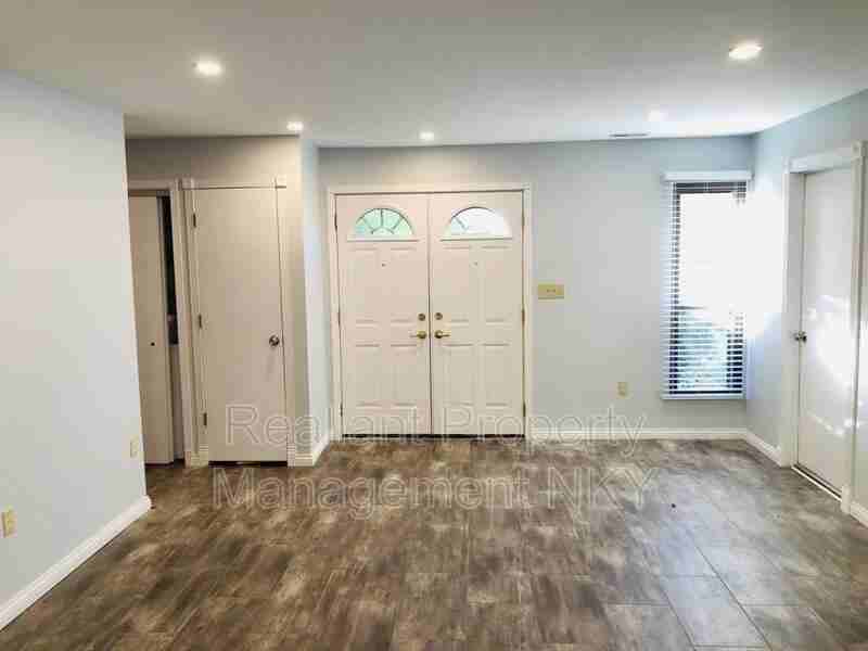 1737 Pioneer Blvd - Photo 3 of 20