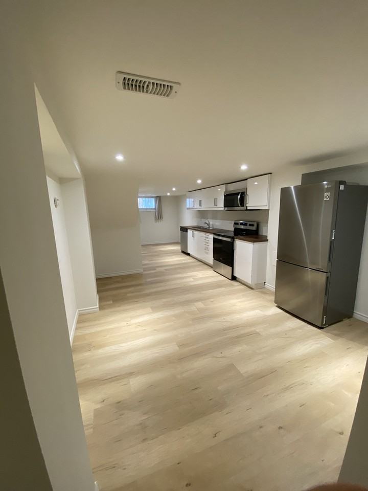 47 Stayner Avenue #Bsmt - Photo 4 of 11