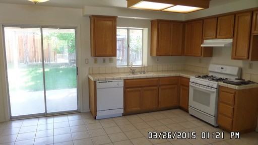 172 Dawn Cir - Photo 3 of 11