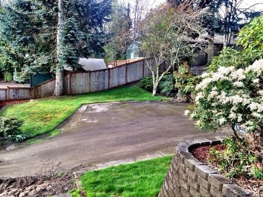 1739 Grove St - Photo 3 of 19