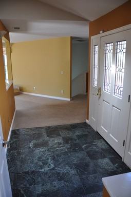 348 Summit Dr - Photo 3 of 20