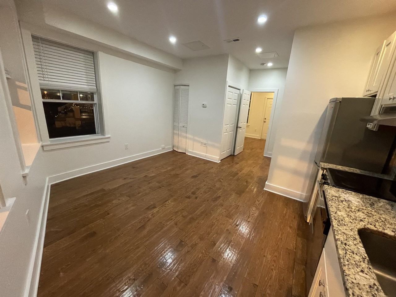 1405 Perry Pl Nw #B - Photo 6 of 22