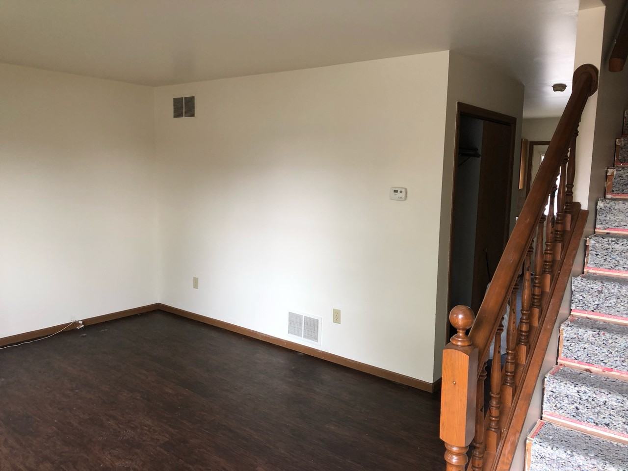 108 E Vine St #108 - Photo 2 of 8