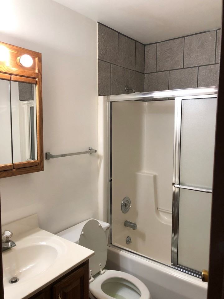 108 E Vine St #108 - Photo 3 of 8