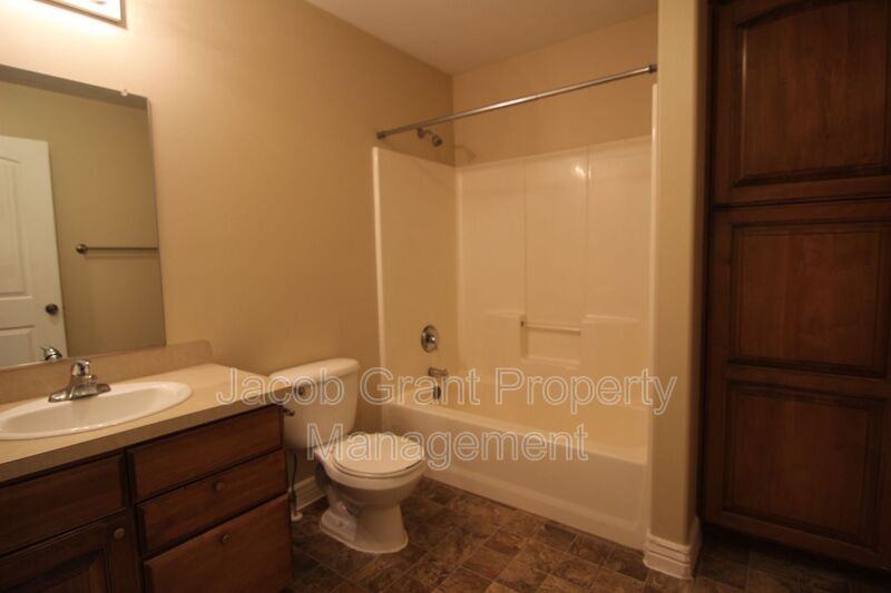 245 Opal Ct #2G - Photo 7 of 16