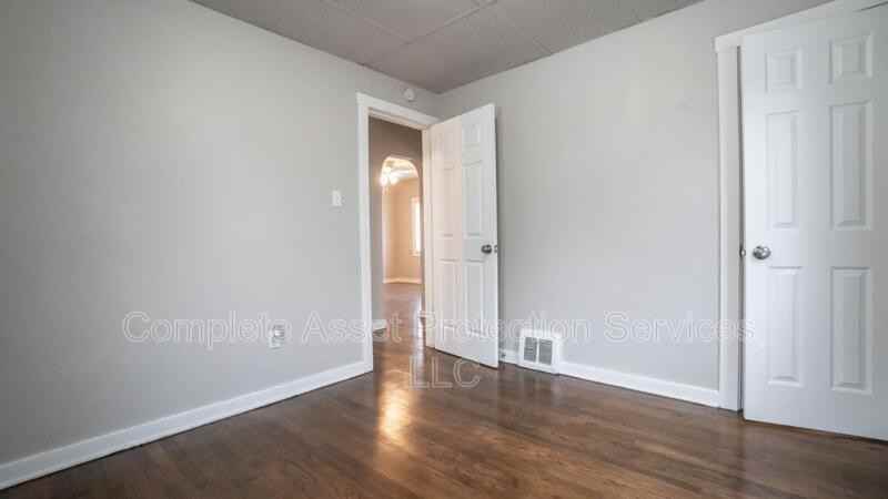 4227 Liverpool Rd - Photo 3 of 25