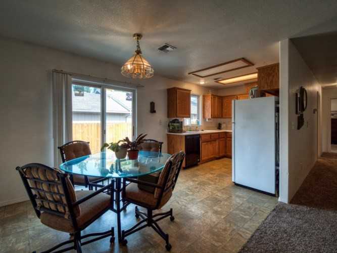 1365 Sun Glo Dr #1 - Photo 6 of 22