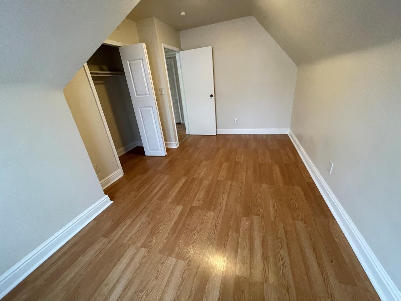 5545 Jackson St #3 - Photo 5 of 14