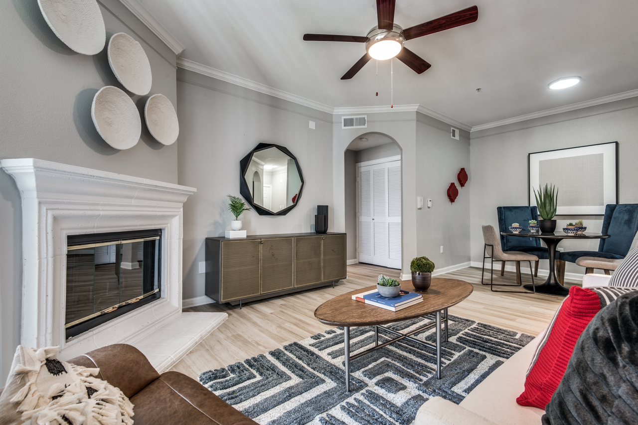 The Vincent - Photo 4 of 39