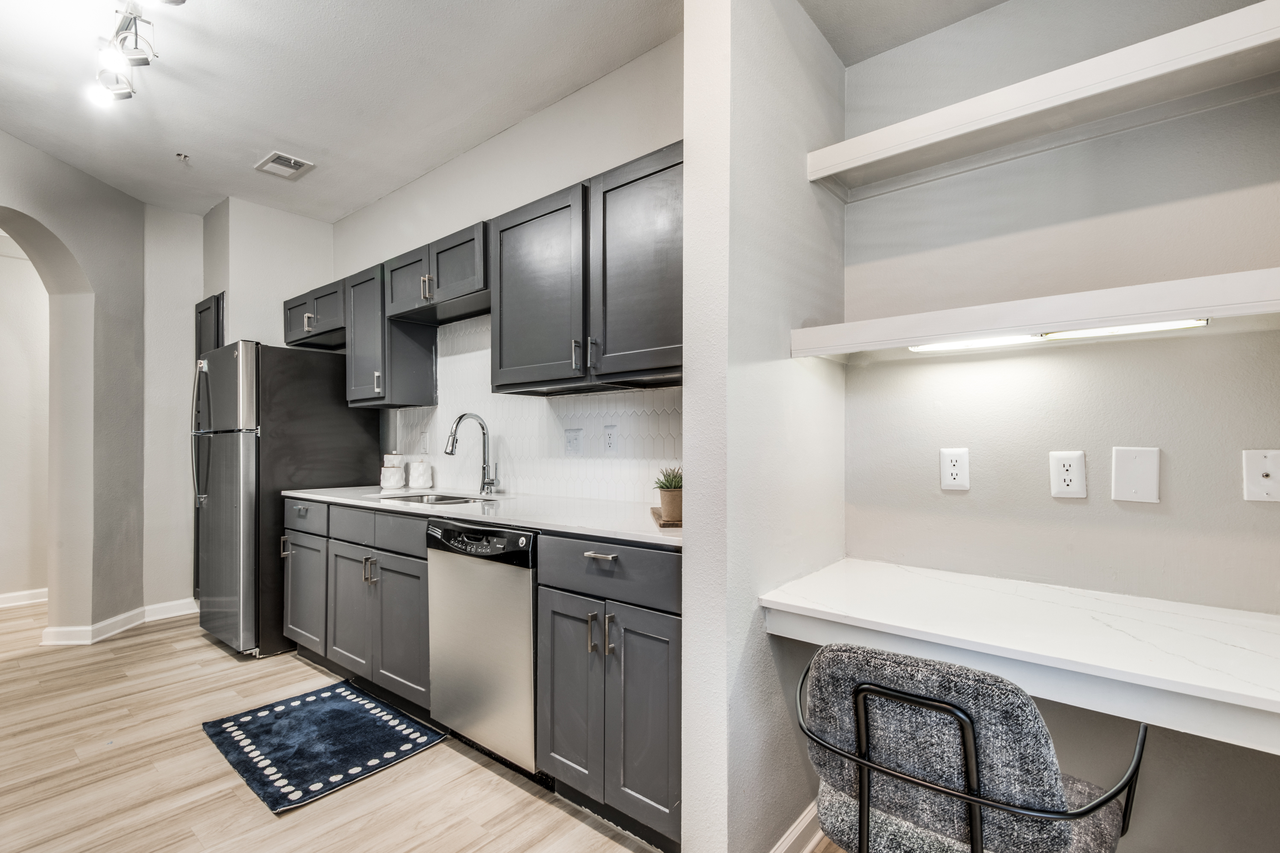 The Vincent - Photo 5 of 39