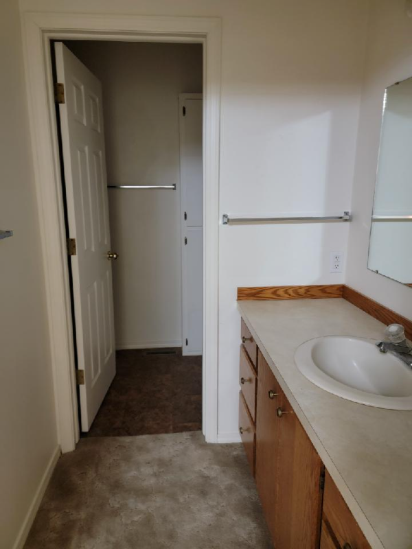 620 Buckingham Dr - Photo 4 of 12