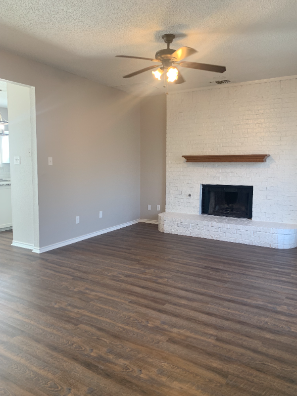 9406 Chimneywood Dr - Photo 3 of 18