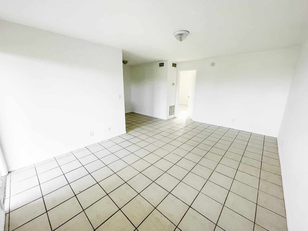 1100 S Broadway #207 - Photo 2 of 10