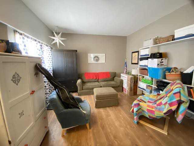 169 Pitt St - Photo 2 of 37