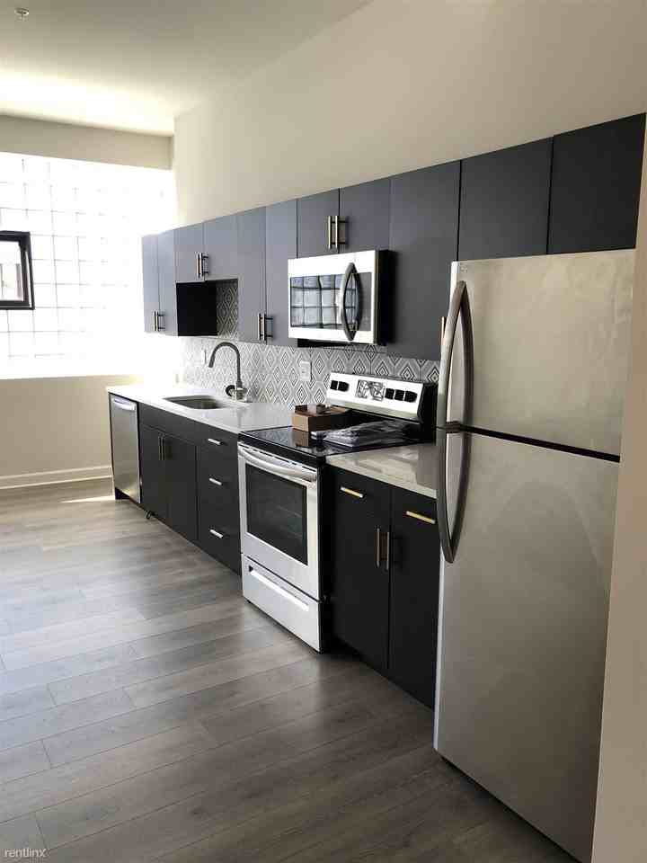 43 Columbia St - Photo 3 of 16