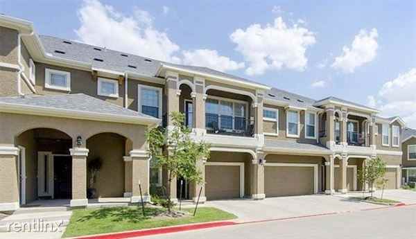 4872 THE WOODLANDS, ADDRESS NOT DISCLOSED - Photo 3 of 10