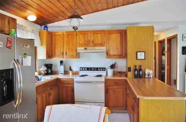 16 Brant Rd S - Photo 3 of 14