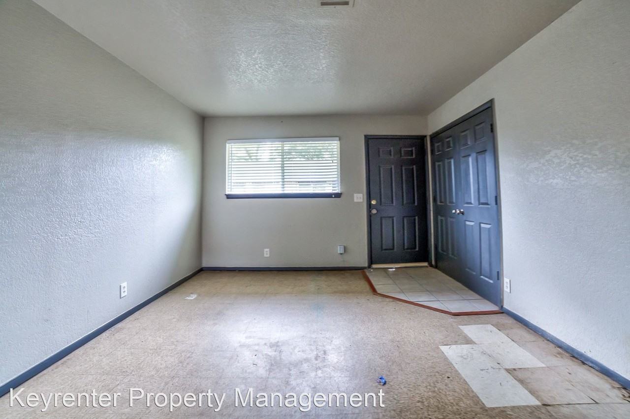 1306B N Irvington Ave - Photo 3 of 16