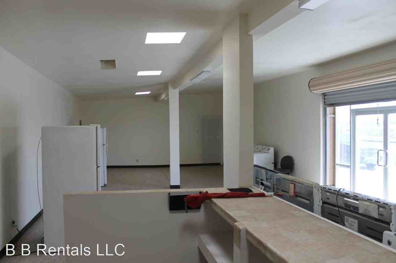 6324 Doniphan - Photo 2 of 8