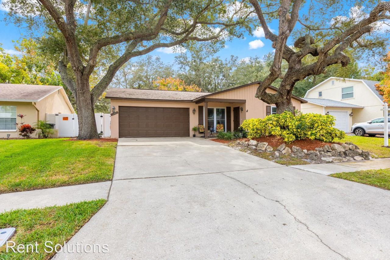 12921 126th Ter - Photo 2 of 38