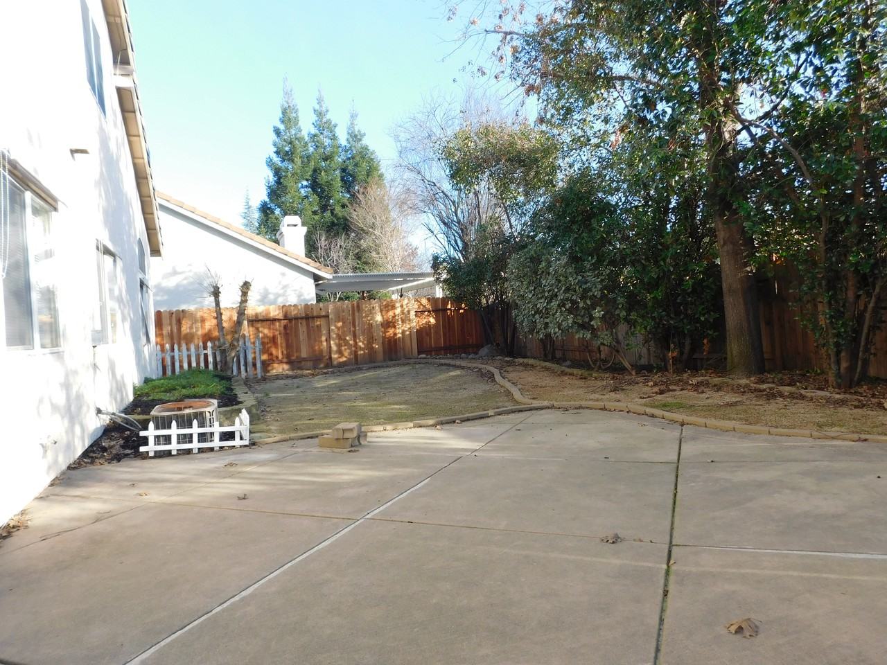 412 Avila Dr - Photo 4 of 14
