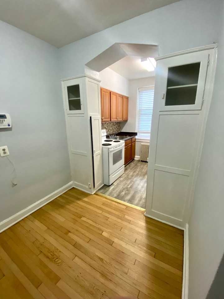 219 Upshur St Nw - Photo 6 of 36